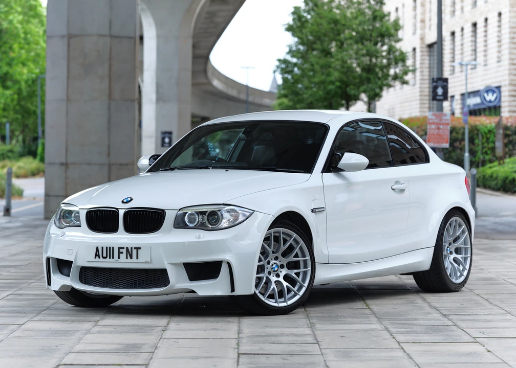 2011 BMW 1M - Image 16 of 31