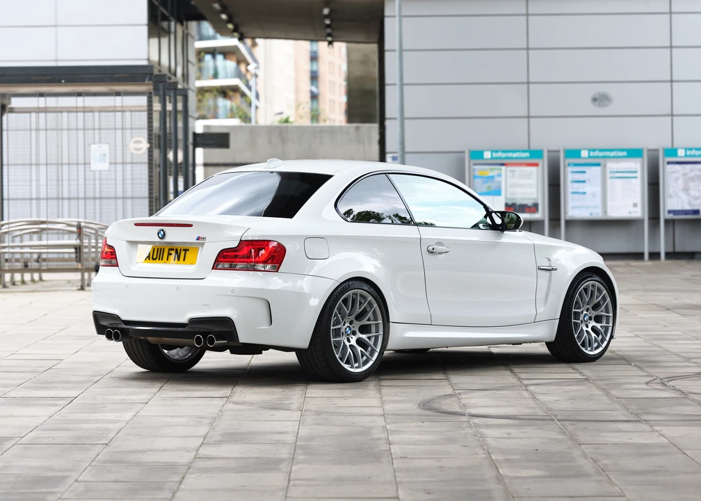 2011 BMW 1M - Image 7 of 31