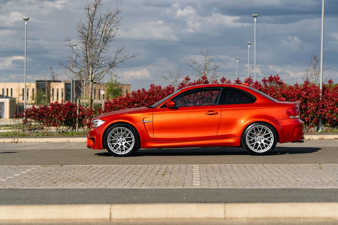2011 BMW 1M - Image 4 of 31