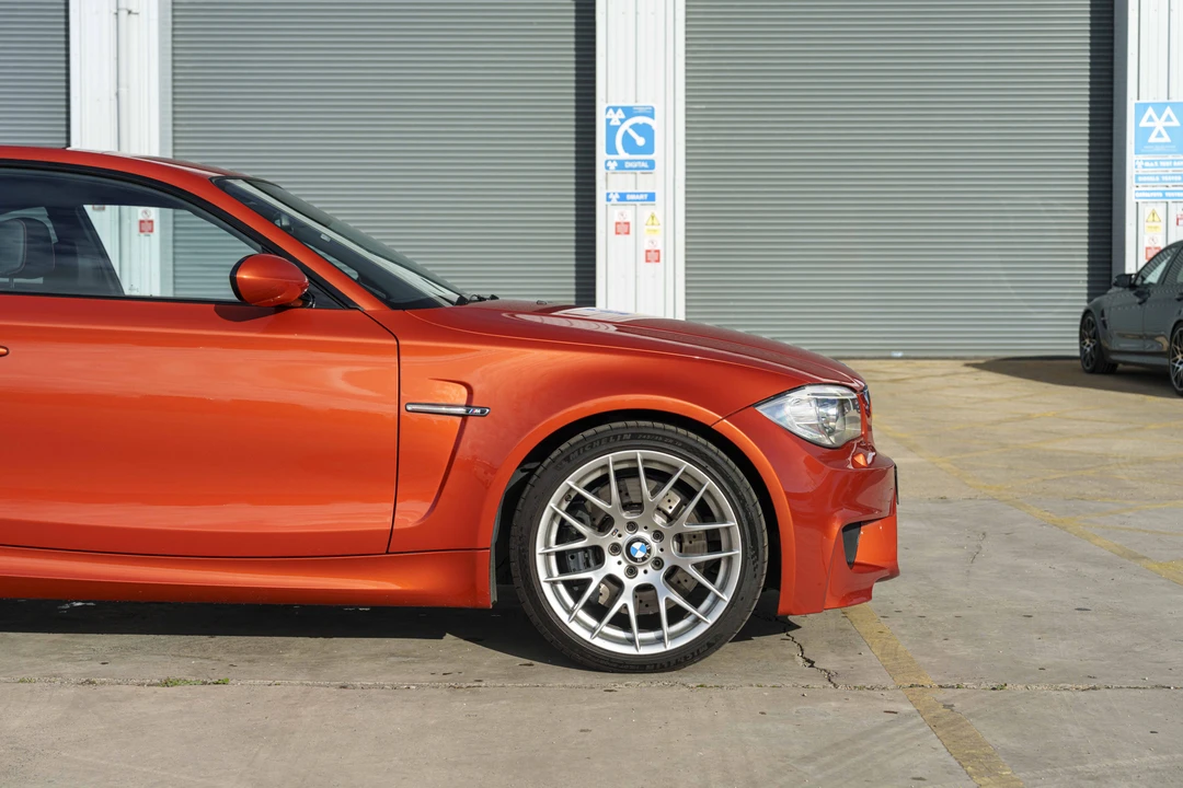 2011 BMW 1M - Image 13 of 31