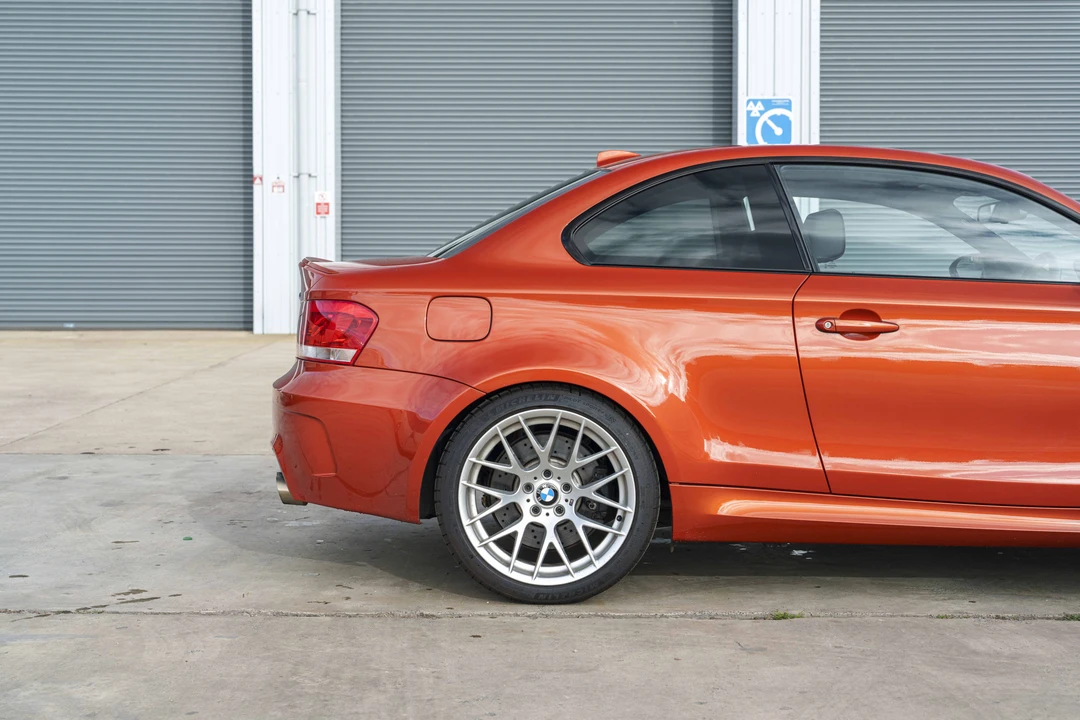 2011 BMW 1M - Image 12 of 31