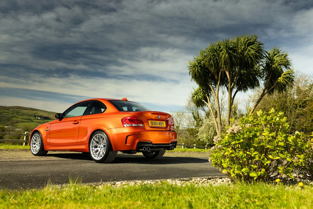 2011 BMW 1M - Image 14 of 31