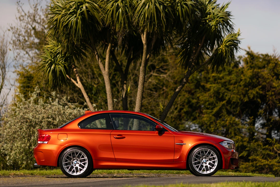 2011 BMW 1M - Image 18 of 31