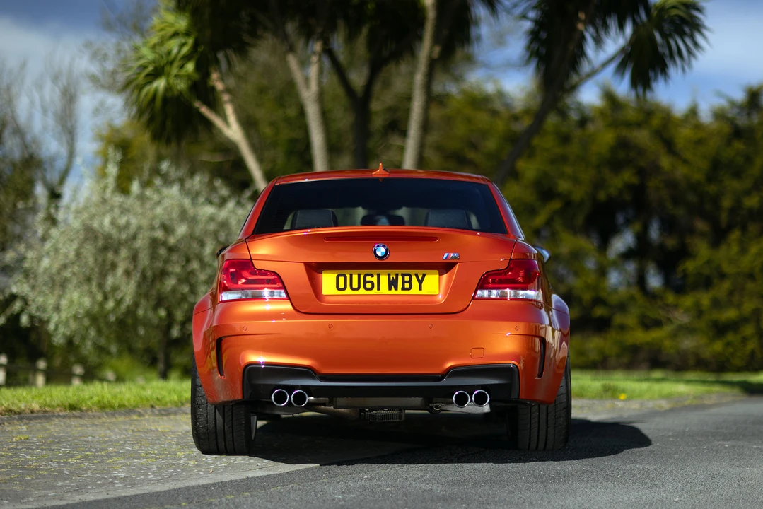 2011 BMW 1M - Image 27 of 31