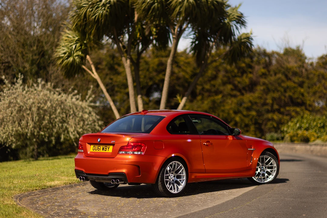 2011 BMW 1M - Image 5 of 31