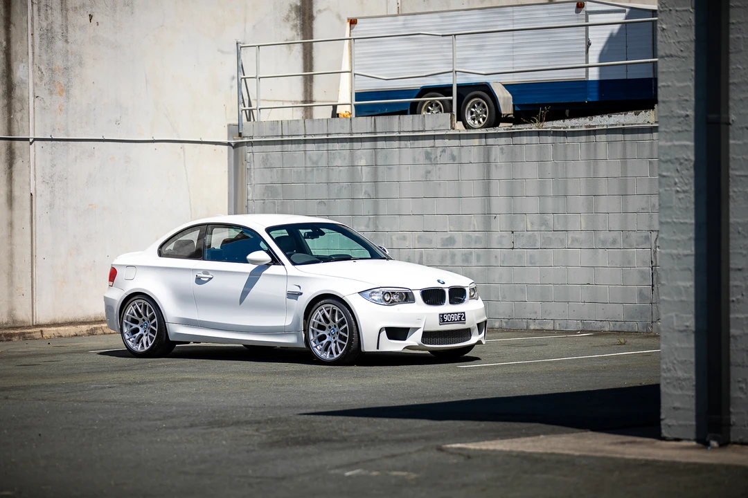 2011 BMW 1M - Image 22 of 31