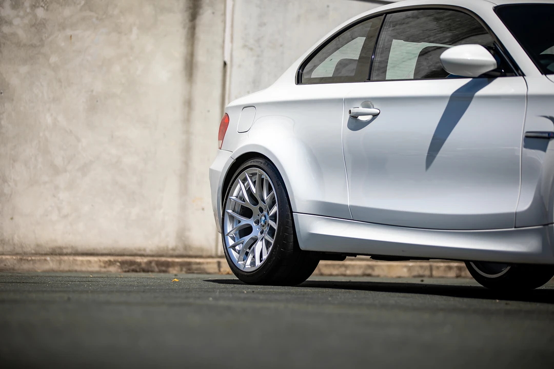 2011 BMW 1M - Image 28 of 31