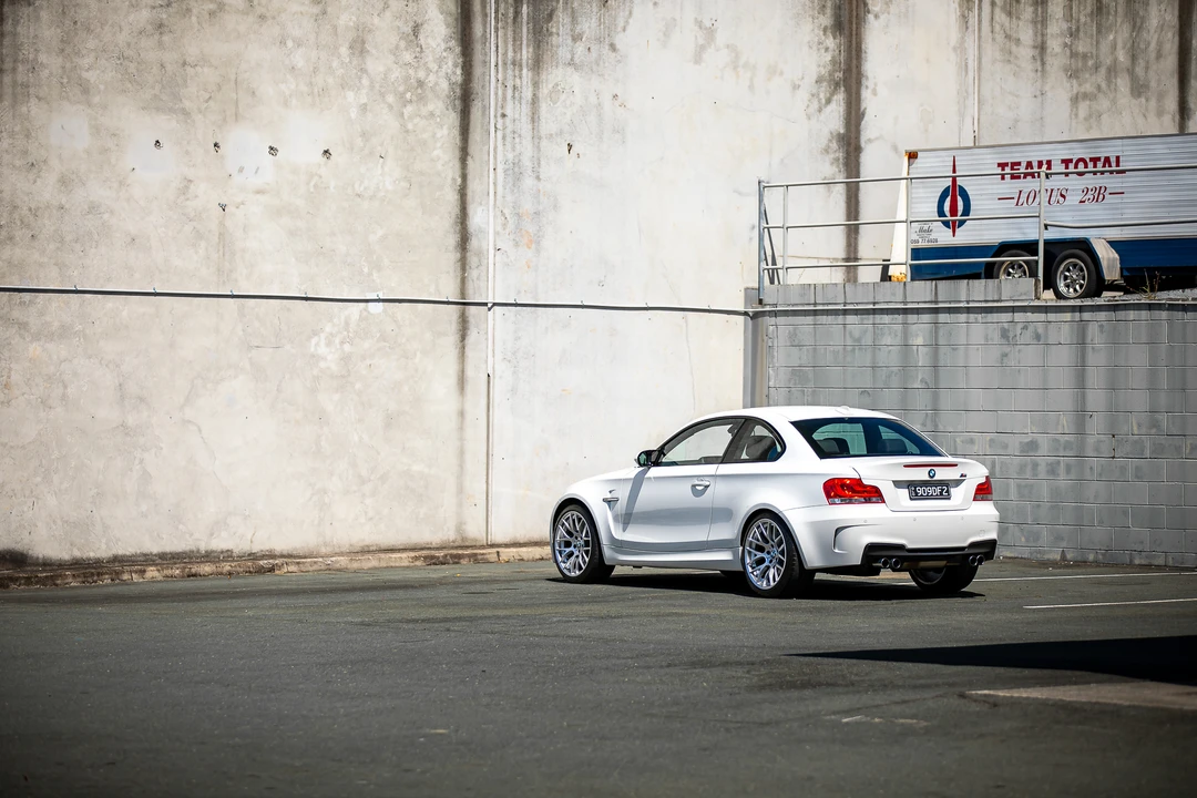 2011 BMW 1M - Image 25 of 31