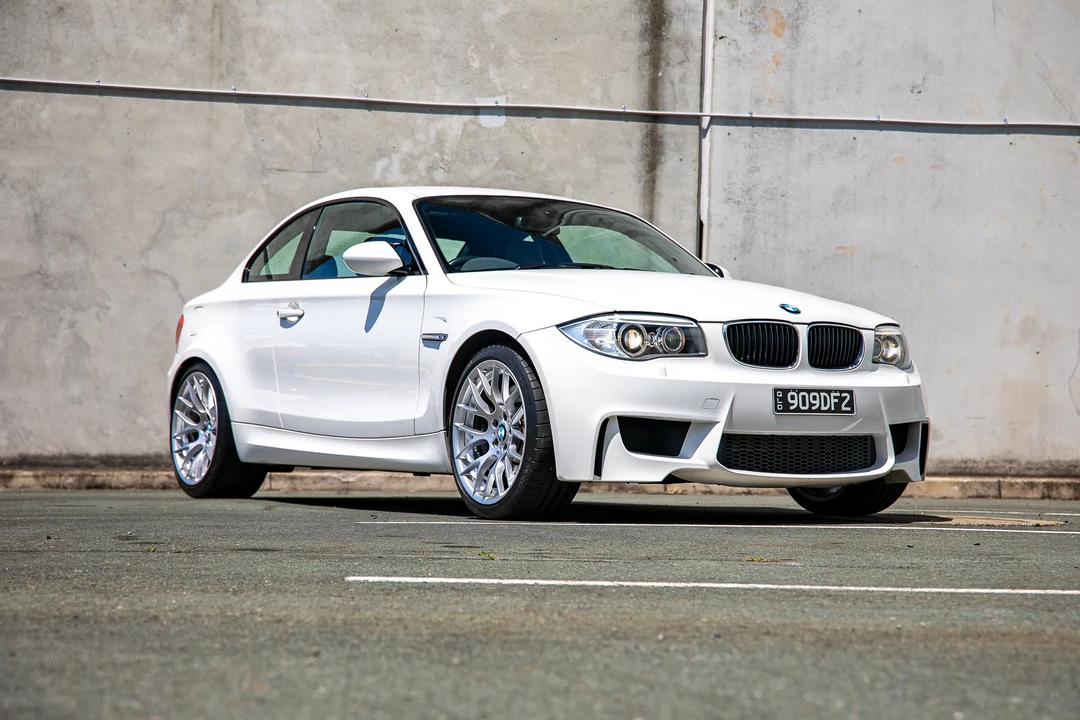 2011 BMW 1M - Image 18 of 31