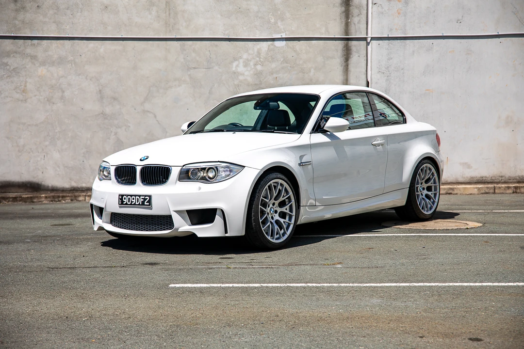 2011 BMW 1M - Image 9 of 31