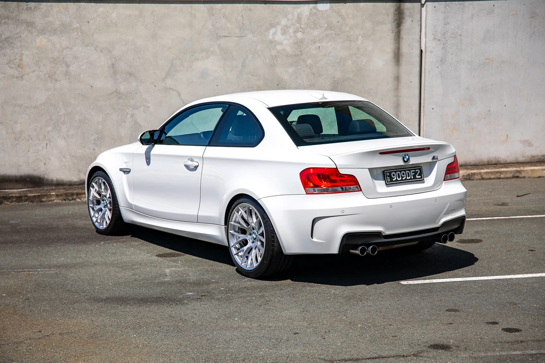2011 BMW 1M - Image 15 of 31