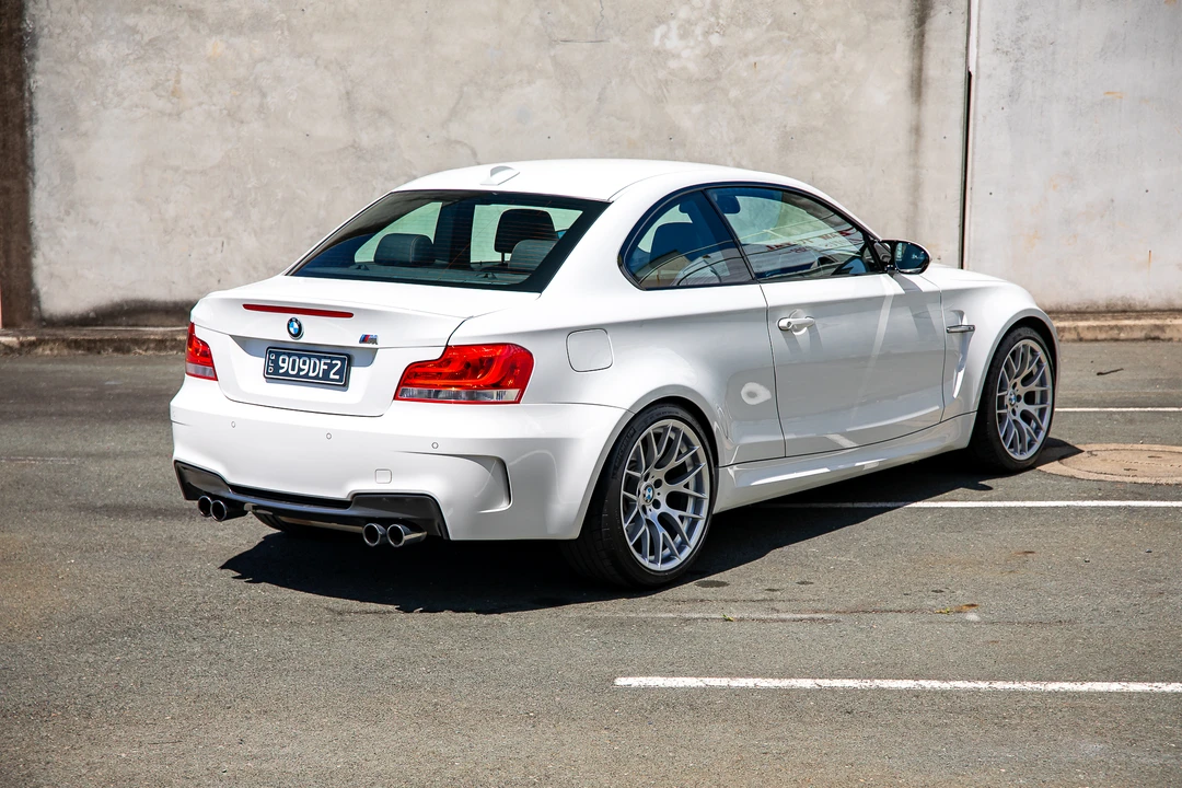 2011 BMW 1M - Image 13 of 31