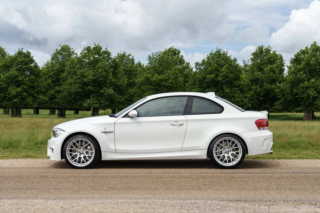 2011 BMW 1M - Image 4 of 31