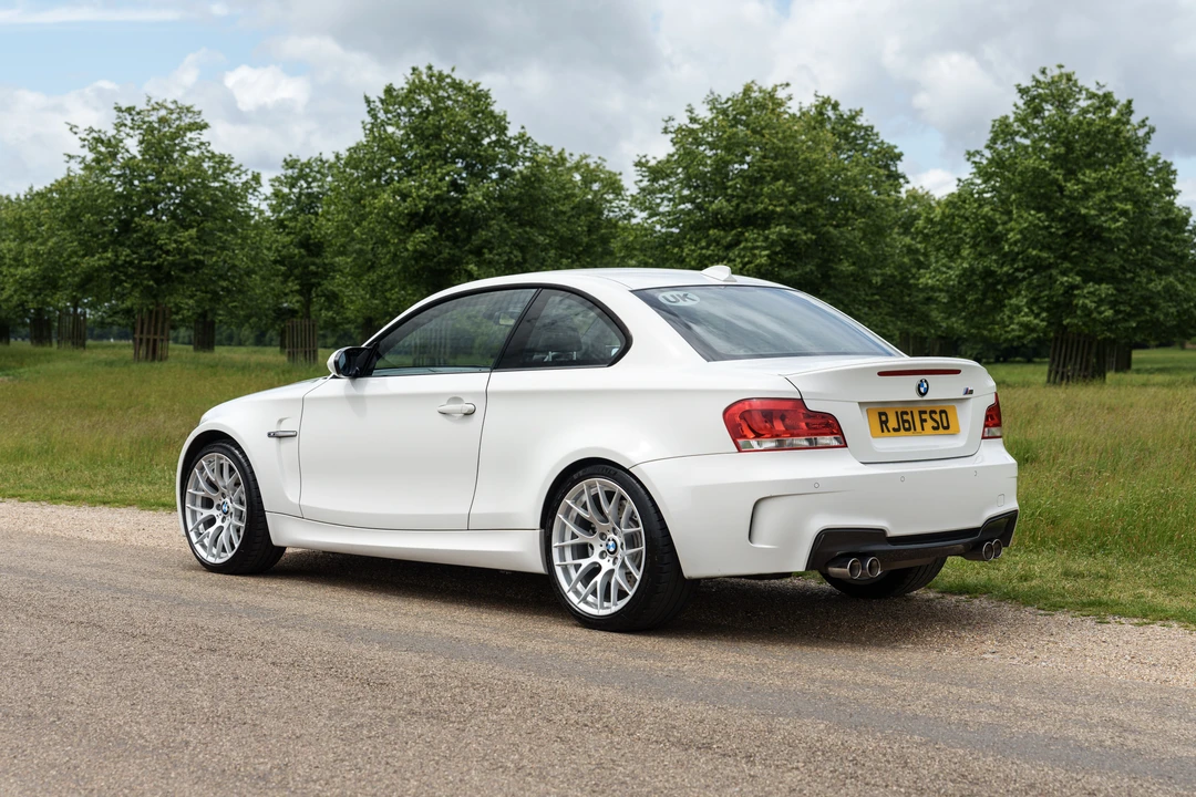 2011 BMW 1M - Image 5 of 31