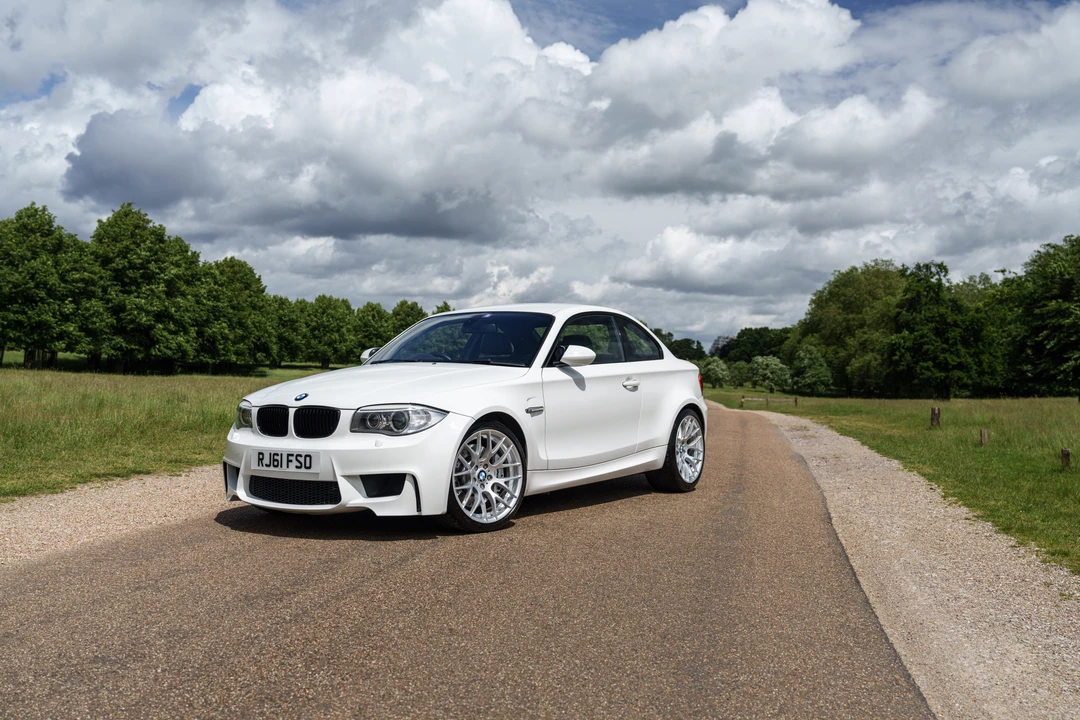 2011 BMW 1M - Image 10 of 31