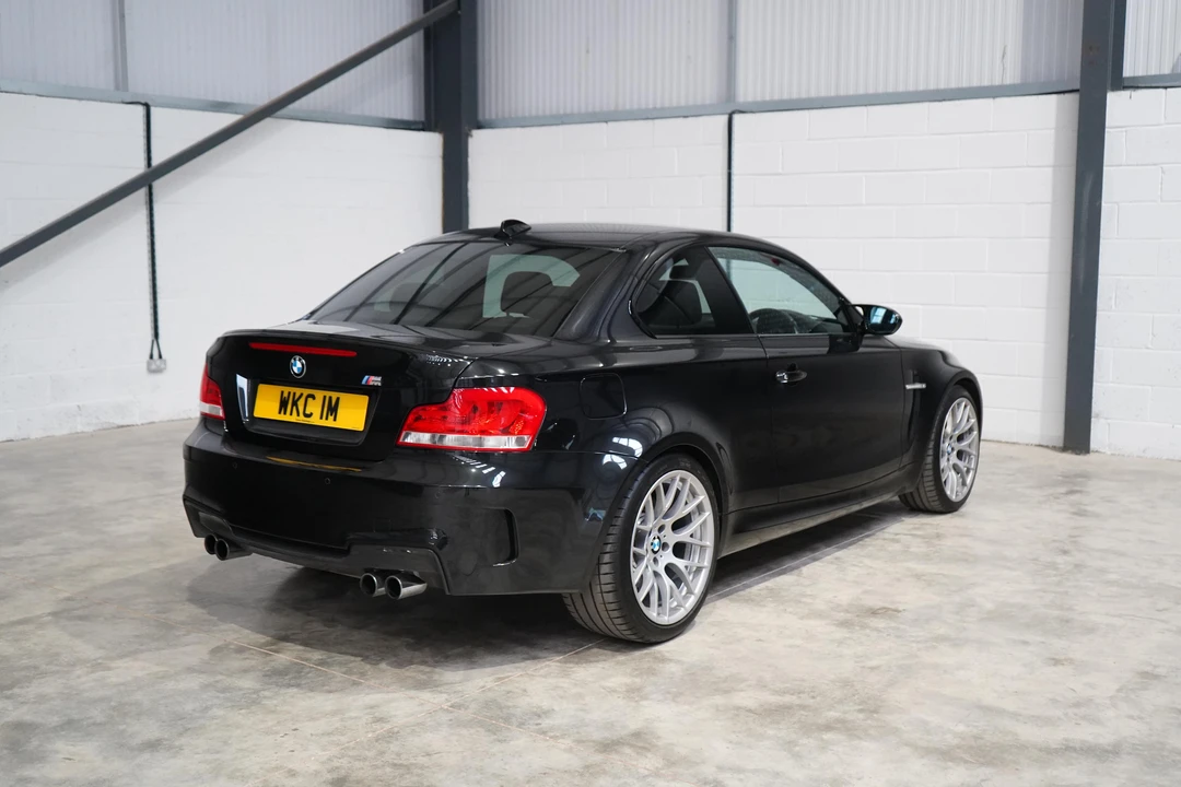 2011 BMW 1M - Image 5 of 31