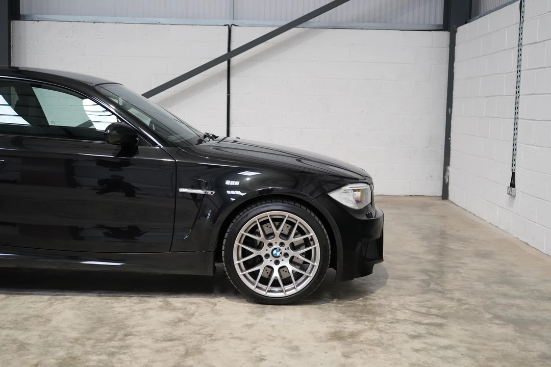 2011 BMW 1M - Image 26 of 31
