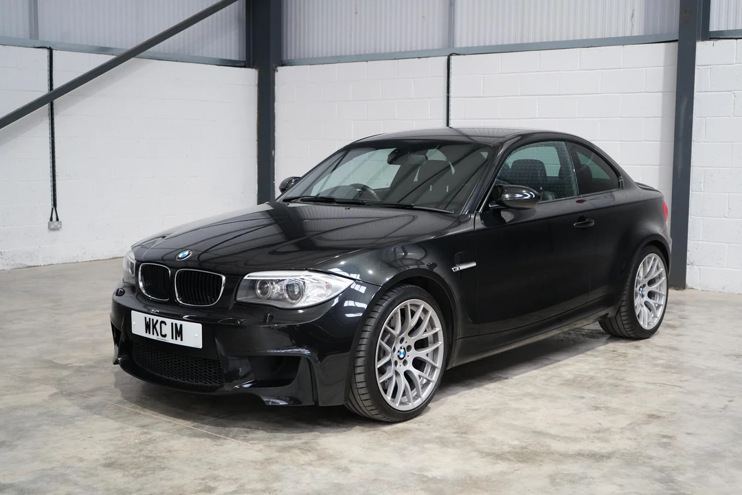 2011 BMW 1M - Image 18 of 31