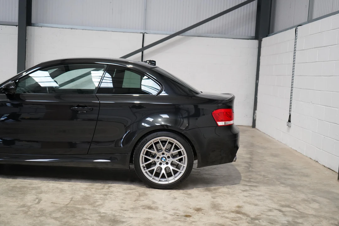 2011 BMW 1M - Image 27 of 31
