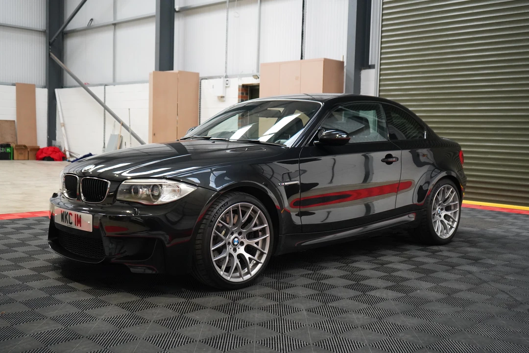 2011 BMW 1M - Image 23 of 31
