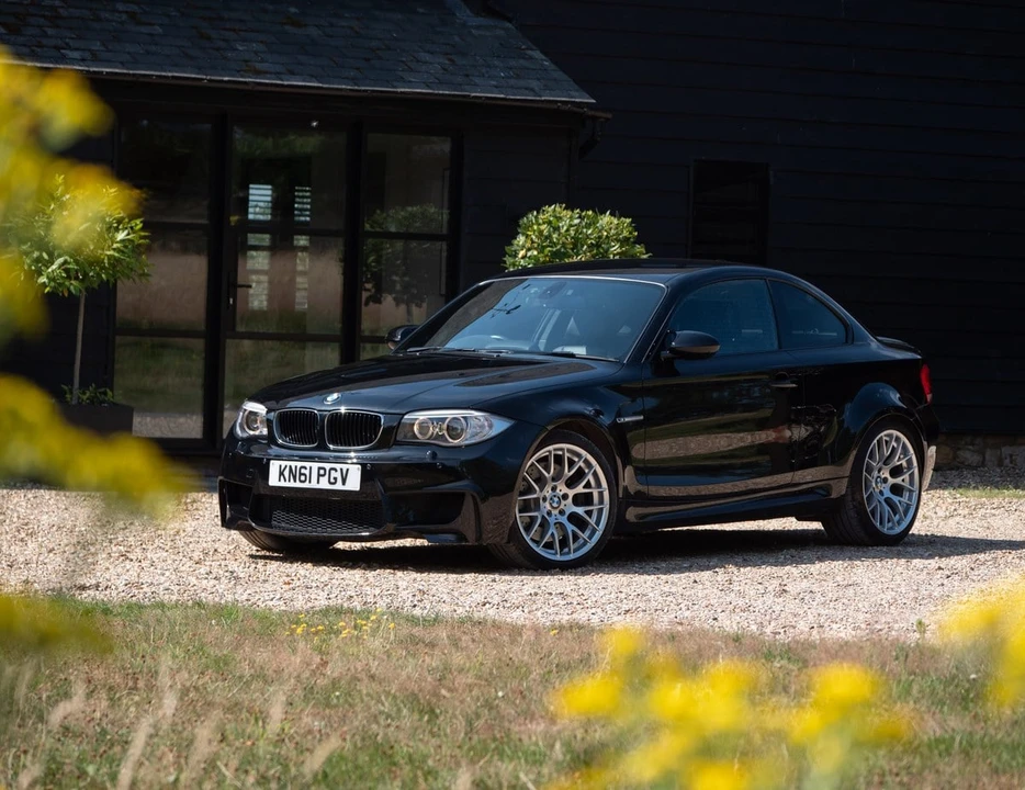 2011 BMW 1M - Image 16 of 30