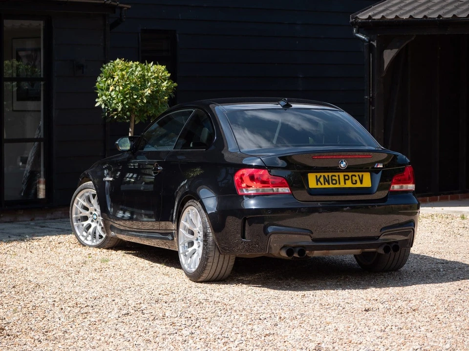2011 BMW 1M - Image 9 of 30