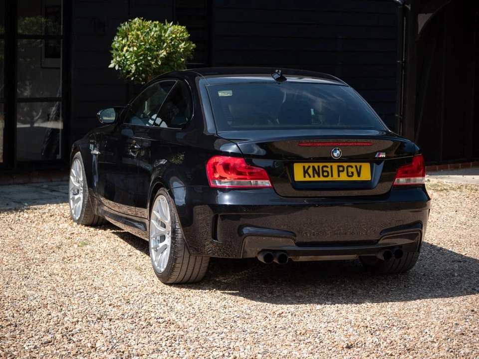 2011 BMW 1M - Image 20 of 30