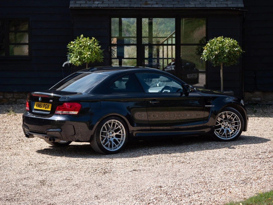 2011 BMW 1M - Image 23 of 30
