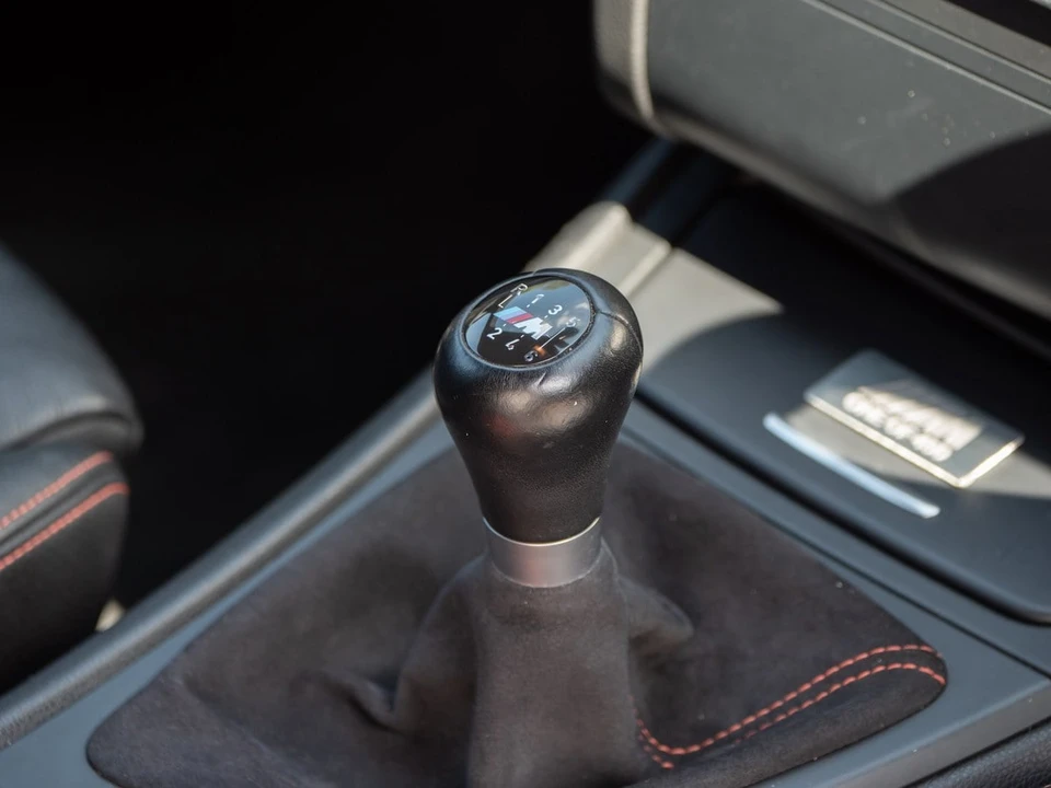 2011 BMW 1M - Image 28 of 30