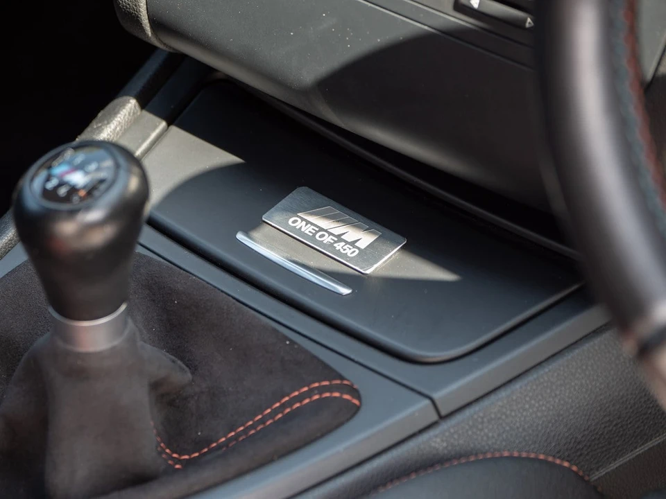 2011 BMW 1M - Image 29 of 30