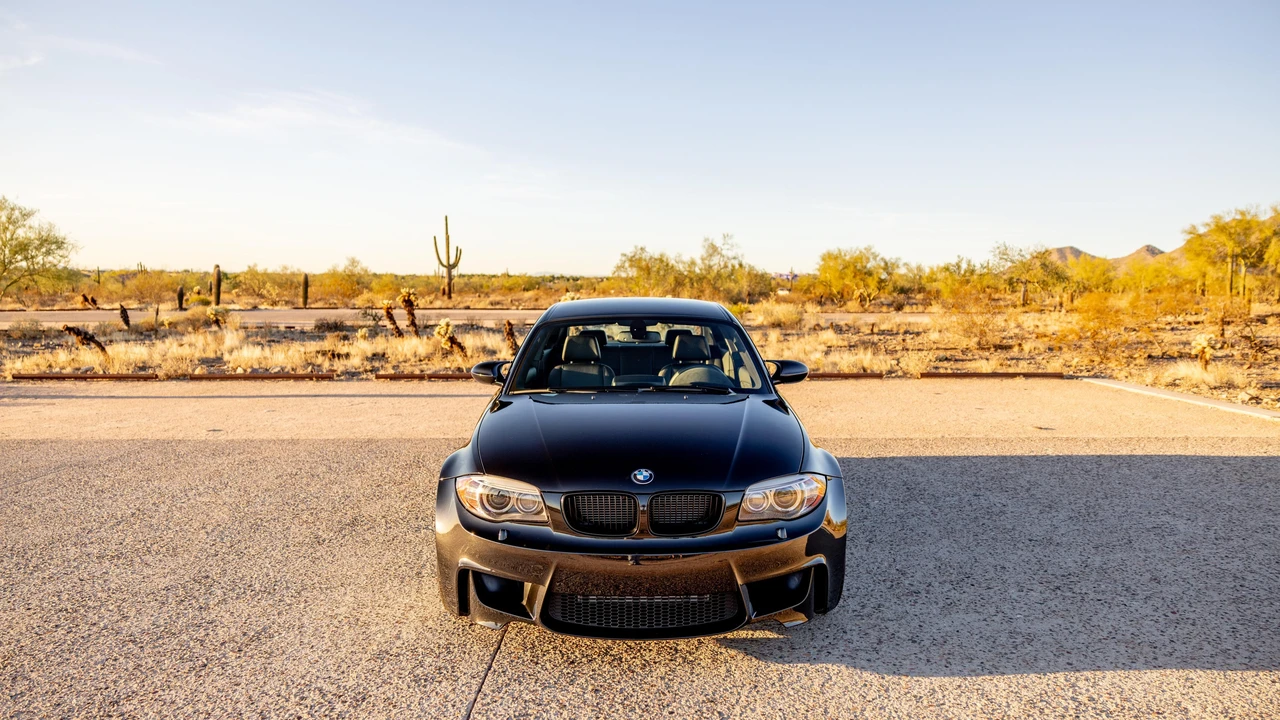 2011 BMW 1M - Image 6 of 31