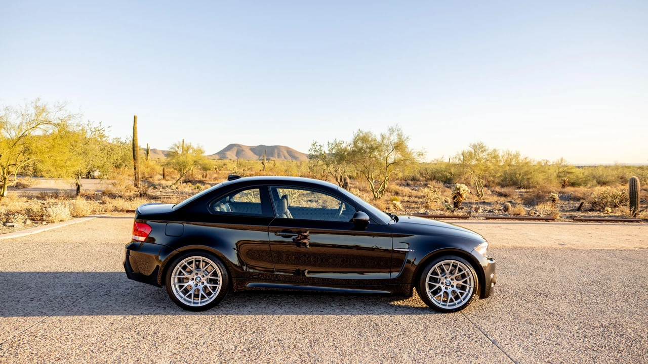 2011 BMW 1M - Image 31 of 31