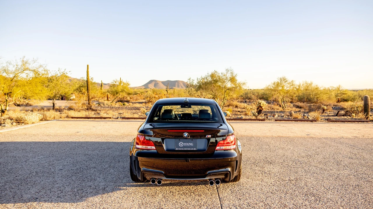 2011 BMW 1M - Image 25 of 31