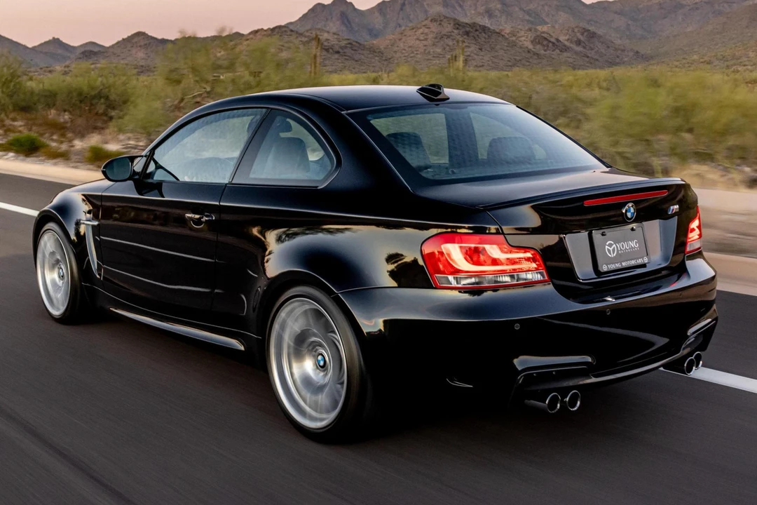 2011 BMW 1M - Image 4 of 31