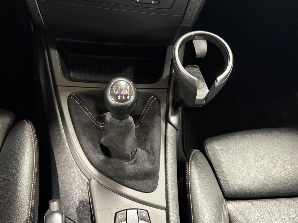 2011 BMW 1M - Image 20 of 24