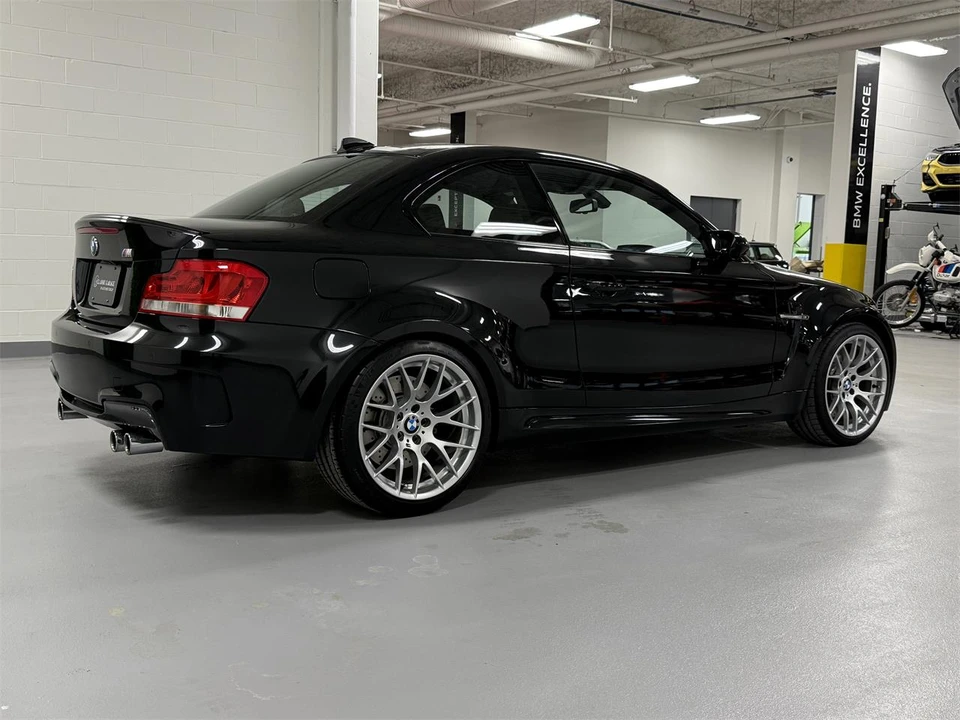 2011 BMW 1M - Image 10 of 24