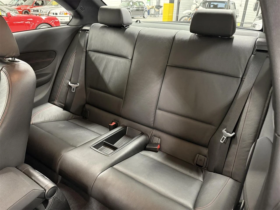 2011 BMW 1M - Image 22 of 24