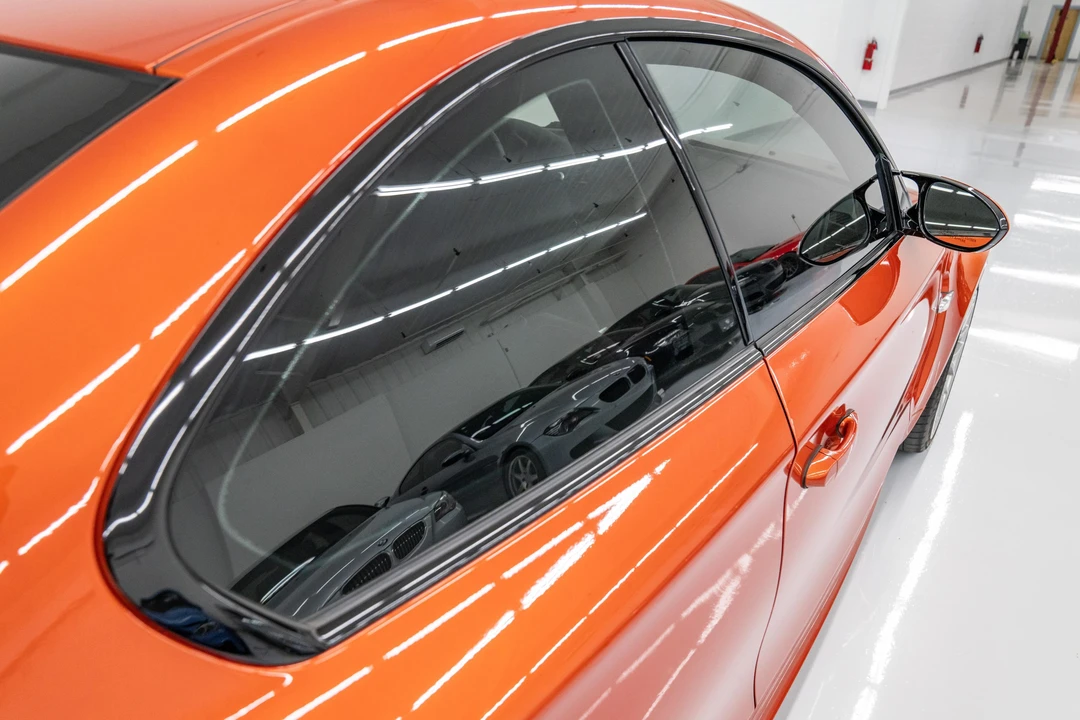 2011 BMW 1M - Image 24 of 31