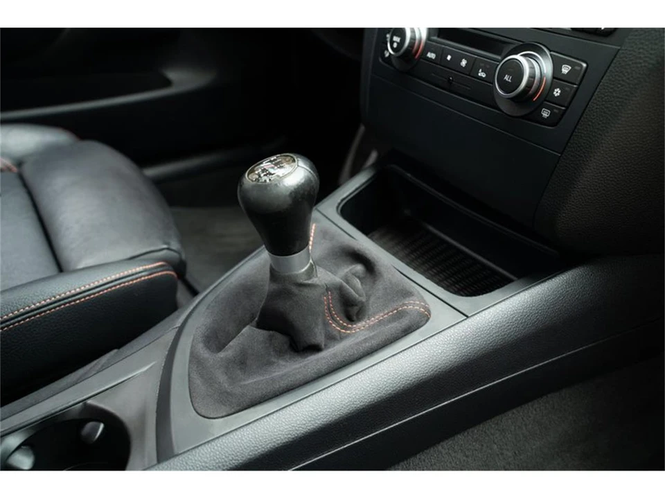 2011 BMW 1M - Image 30 of 31