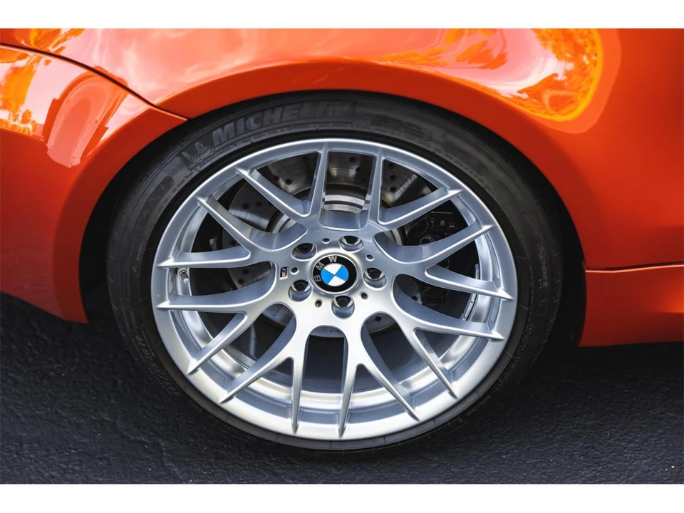 2011 BMW 1M - Image 23 of 31