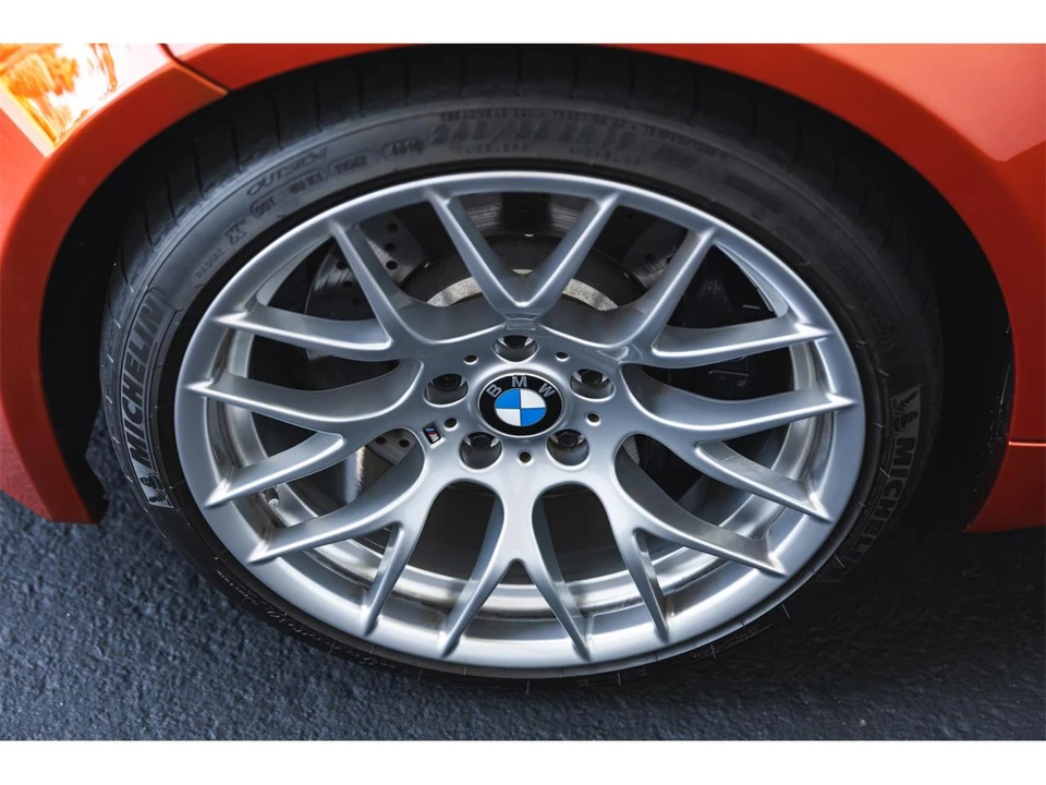 2011 BMW 1M - Image 18 of 31