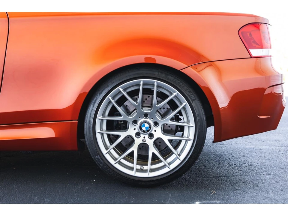 2011 BMW 1M - Image 20 of 31