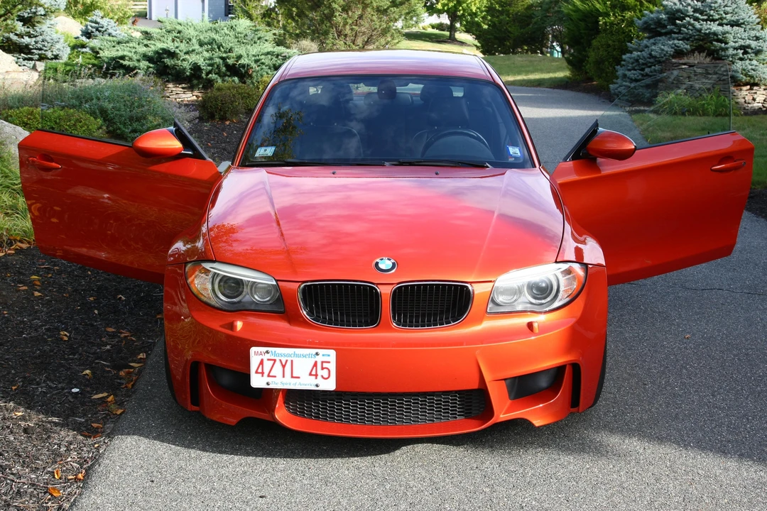 2011 BMW 1M - Image 12 of 31