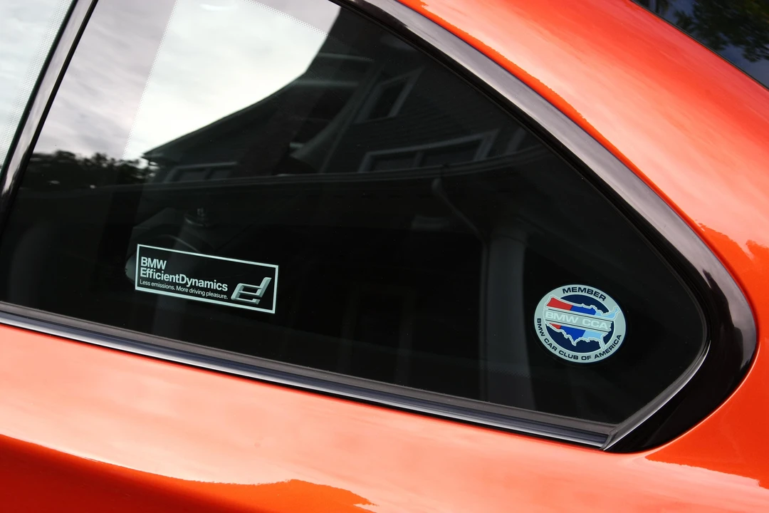 2011 BMW 1M - Image 20 of 31
