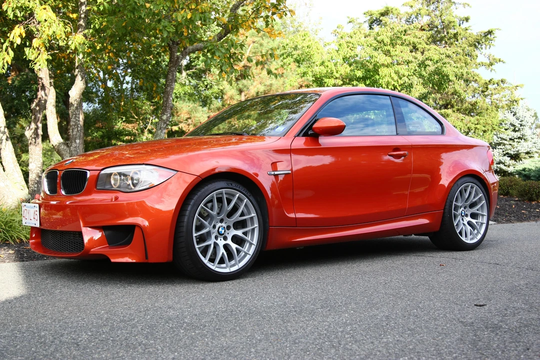 2011 BMW 1M - Image 8 of 31