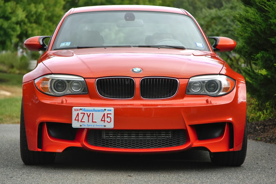 2011 BMW 1M - Image 2 of 31