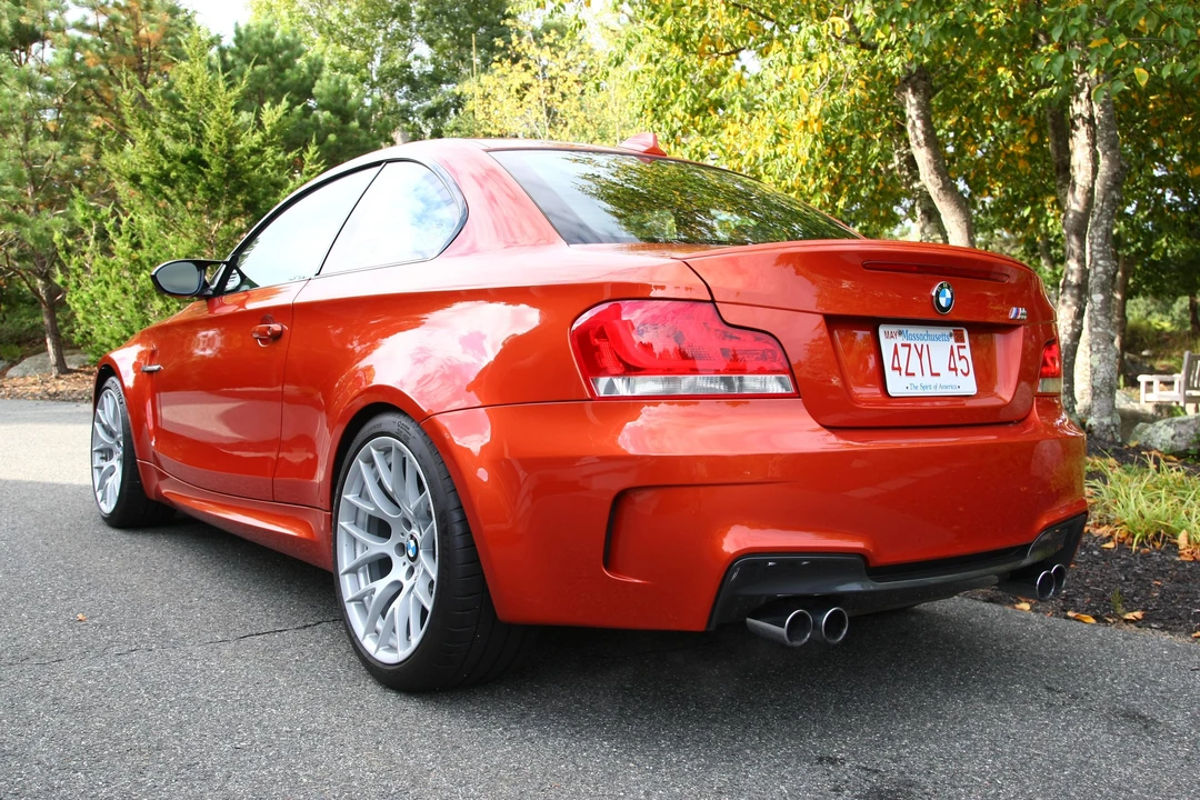 2011 BMW 1M - Image 9 of 31