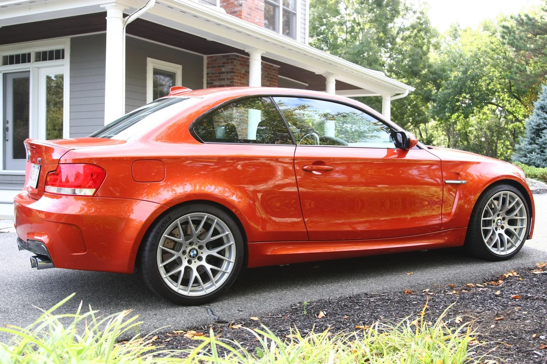 2011 BMW 1M - Image 4 of 31