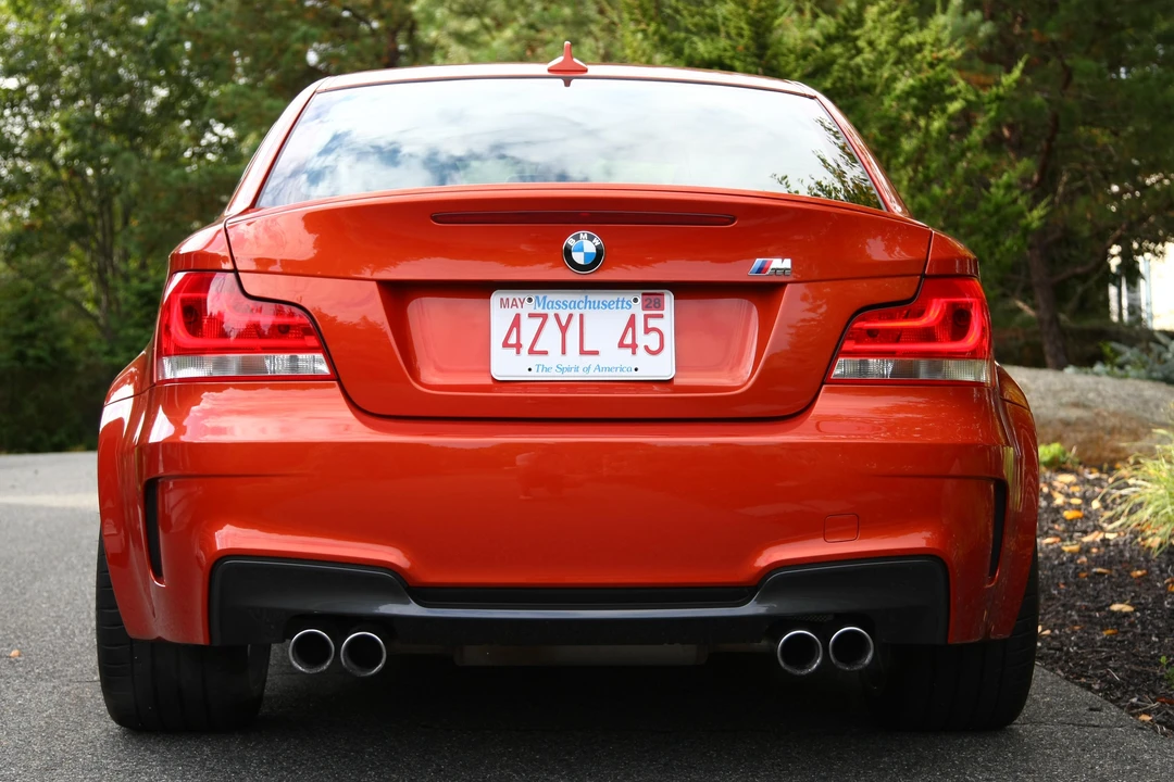 2011 BMW 1M - Image 5 of 31