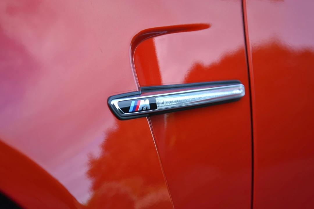 2011 BMW 1M - Image 17 of 31